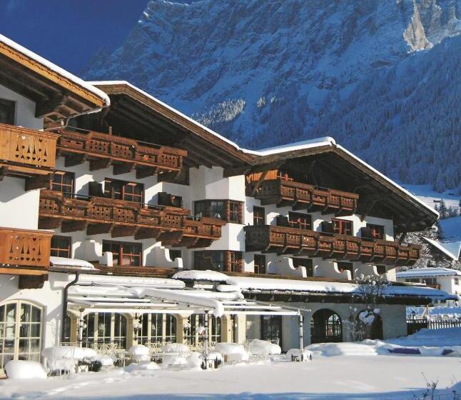 Tirolerhof   Familotel Zugspitze