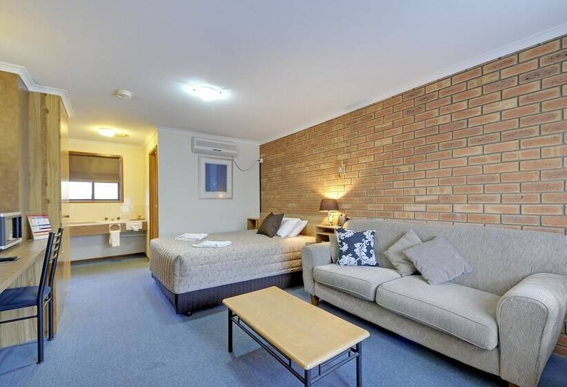 Tree Rose Motel Morwell