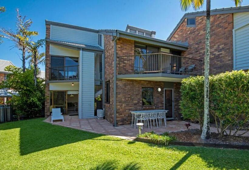 Glen Eden Beach Resort