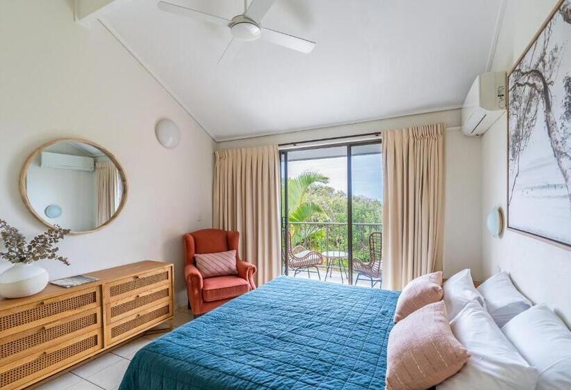 Glen Eden Beach Resort