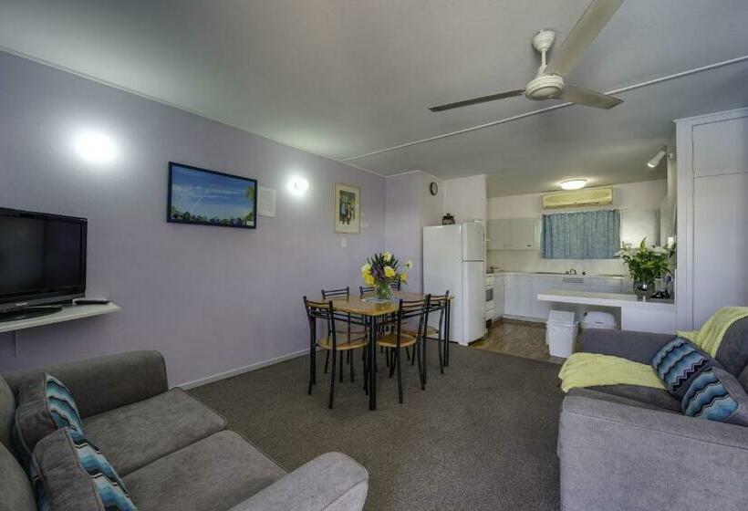 Hi way Units Motel