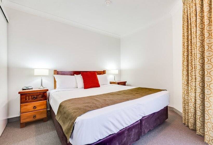 Hillcrest Apartment