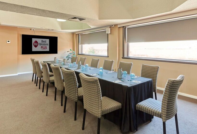 هتل Best Western Plus Launceston