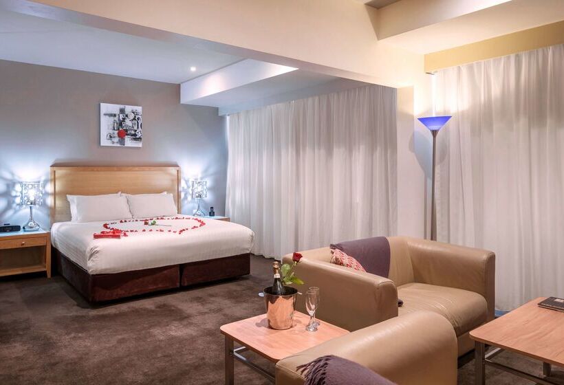 هتل Best Western Plus Launceston