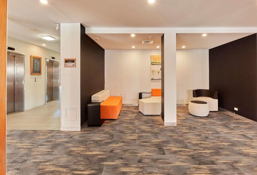 هتل Best Western Plus Launceston