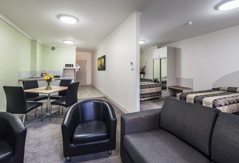 هتل Comfort Inn & Suites Goodearth Perth
