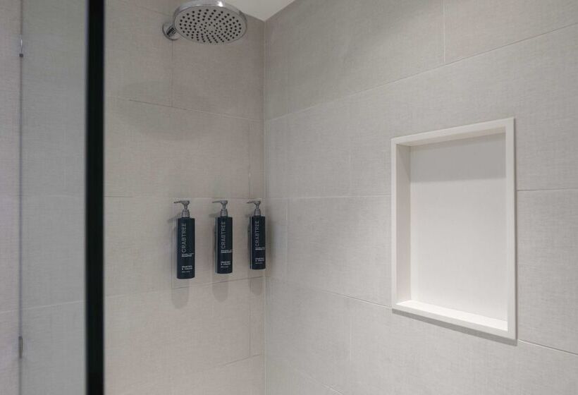 Doubletree By Hilton Hotel Cairns