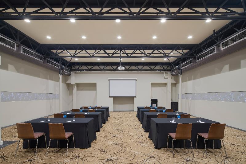 هتل Four Points By Sheraton Perth