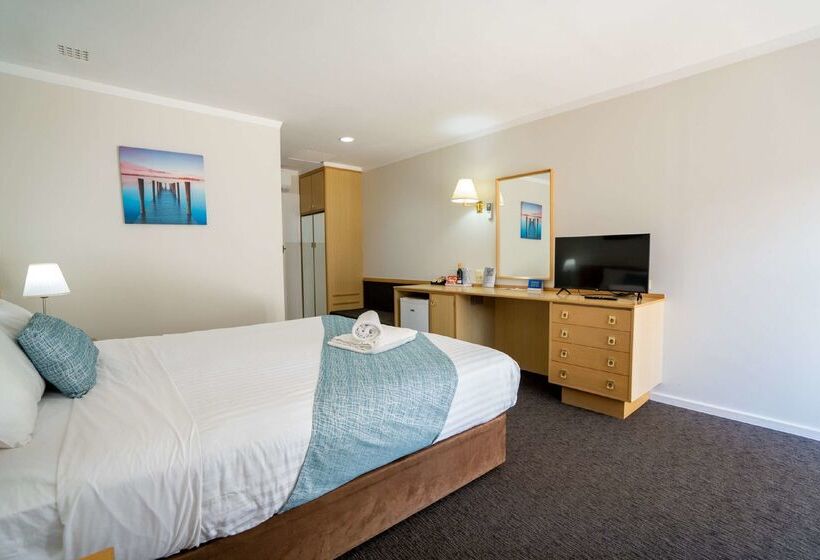 בית מלון כפרי Hospitality Esperance Surestay Collection By Best Western