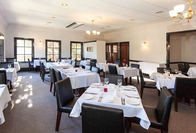Отель Mercure Port Of Echuca