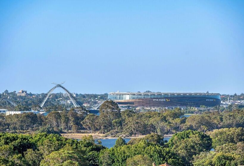 Metro Hotel Perth