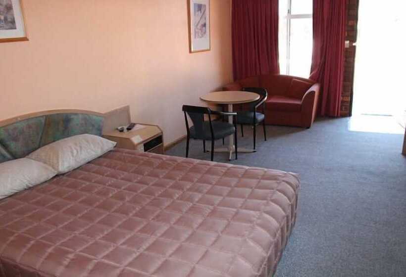 酒店 Nandewar Motor Inn