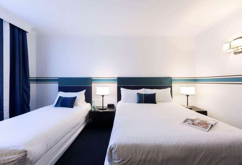 هتل Ramada Diplomat Canberra