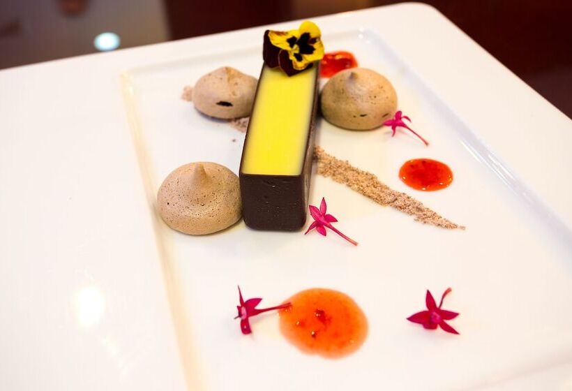 هتل Royal On The Park