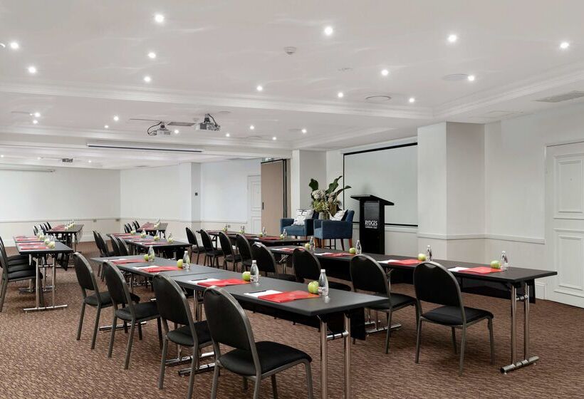 בית מלון כפרי Rydges Camperdown