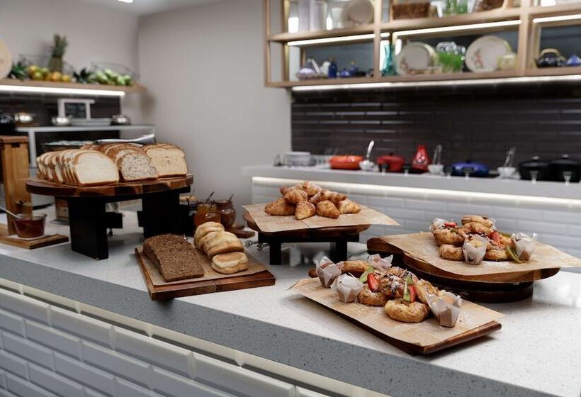 בית מלון כפרי Rydges Camperdown