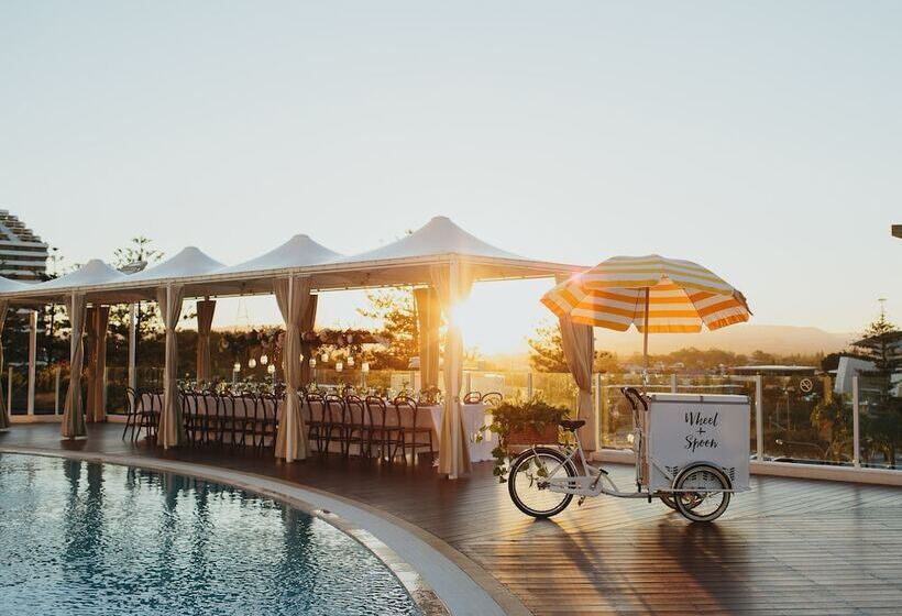 هتل Sofitel Gold Coast Broadbeach