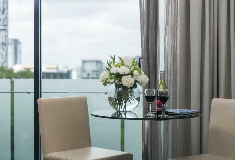 בית מלון כפרי The Park  Brisbane