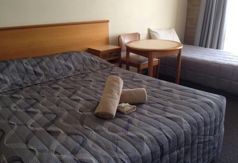 فندق Town Centre Motor Inn