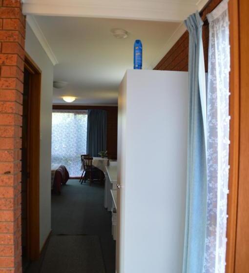 هتل Whalers Rest Motor Inn