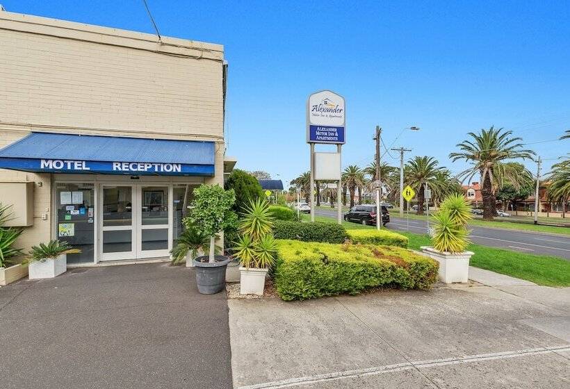 مُتل Alexander Motor Inn