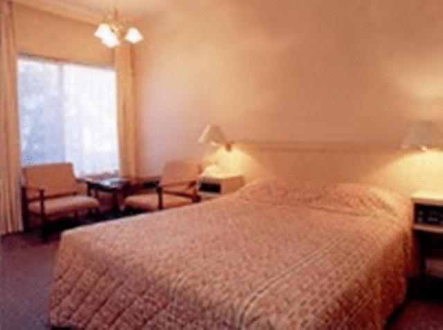 Мотель Clayton Monash Motor Inn & Serviced Apartments