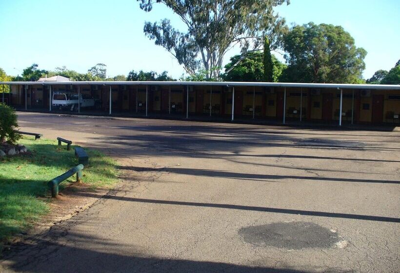 Motel Oasis