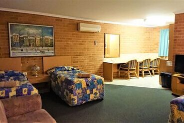 New Olympic Motel