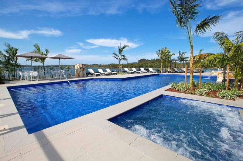 استراحتگاه Sails Port Macquarie By Rydges