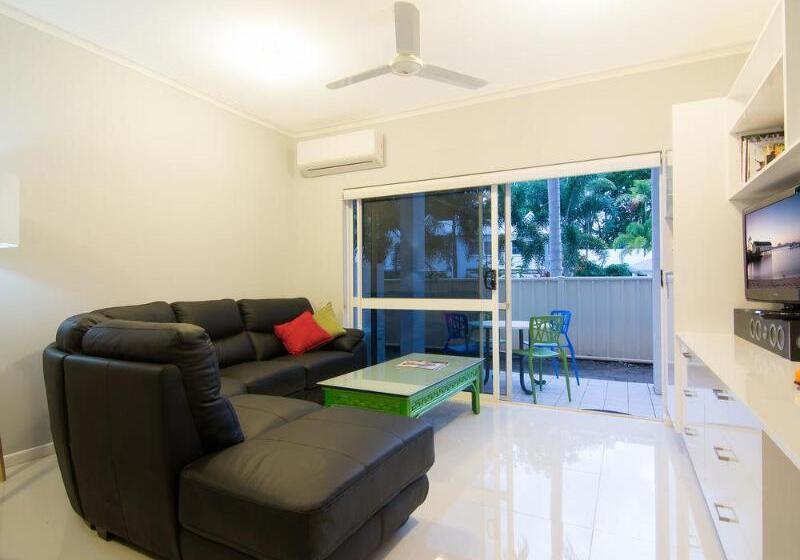 استراحتگاه Titree Village Holiday Apartments