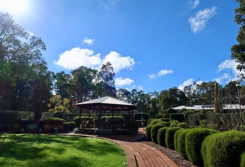 Travellers Rest Motel