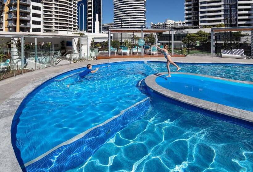 Ultiqa Beach Haven On Broadbeach