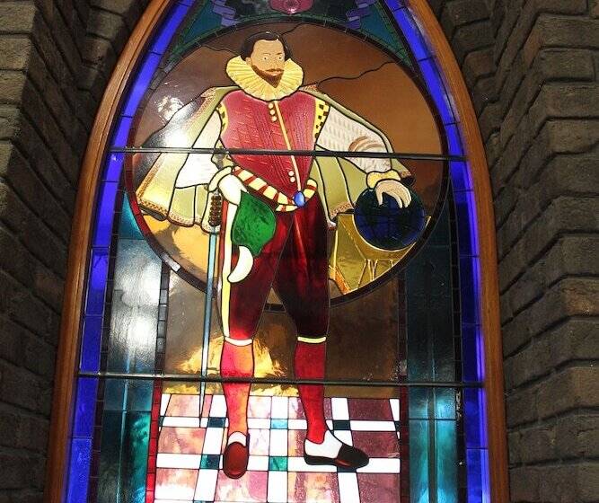 Hotel Sir Francis Drake