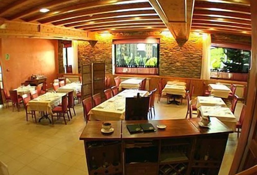 Aparthotel Llempó