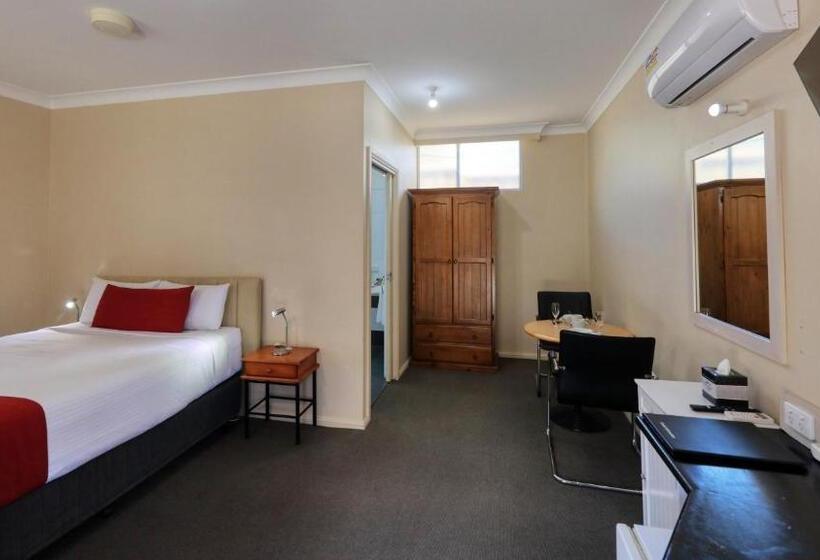Ashton Motel