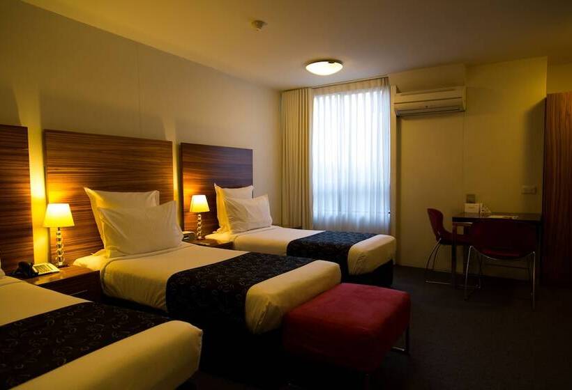 Cambridge Hotel Sydney