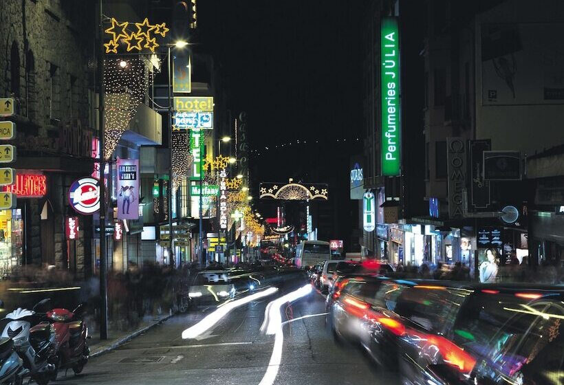 فندق Andorra Center