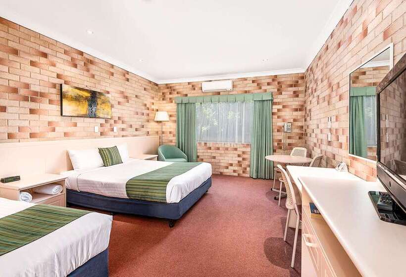 هتل Comfort Inn Glenfield