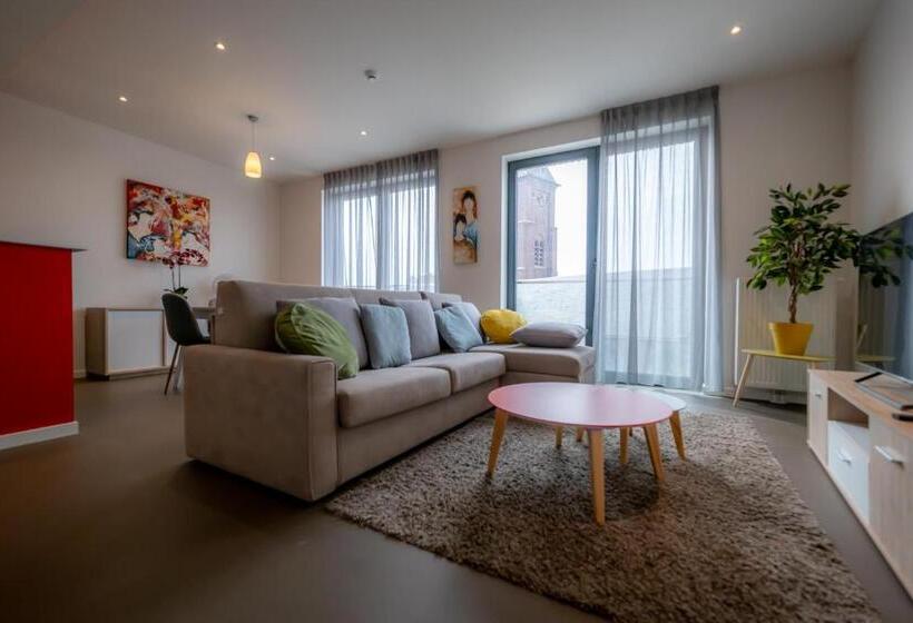Elberg Hotel & Apartments
