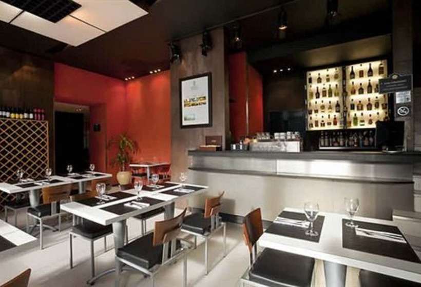 هتل Globales Republica