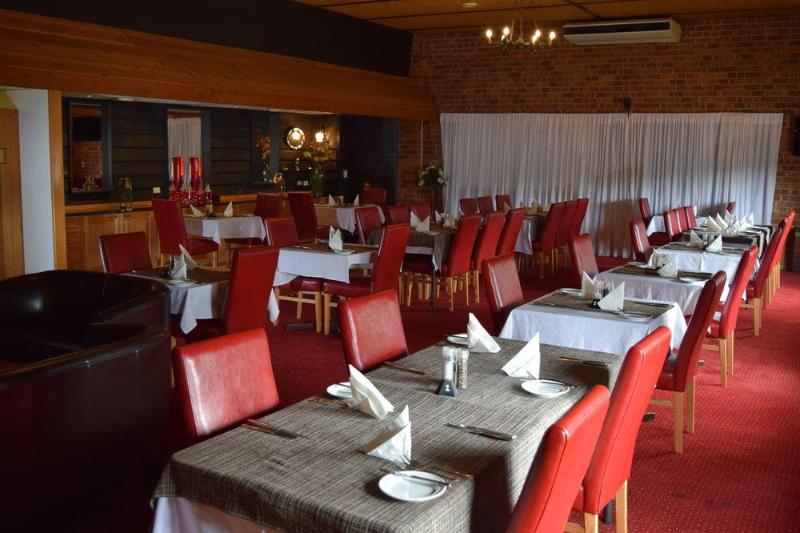 هتل Golden Age Motor Inn