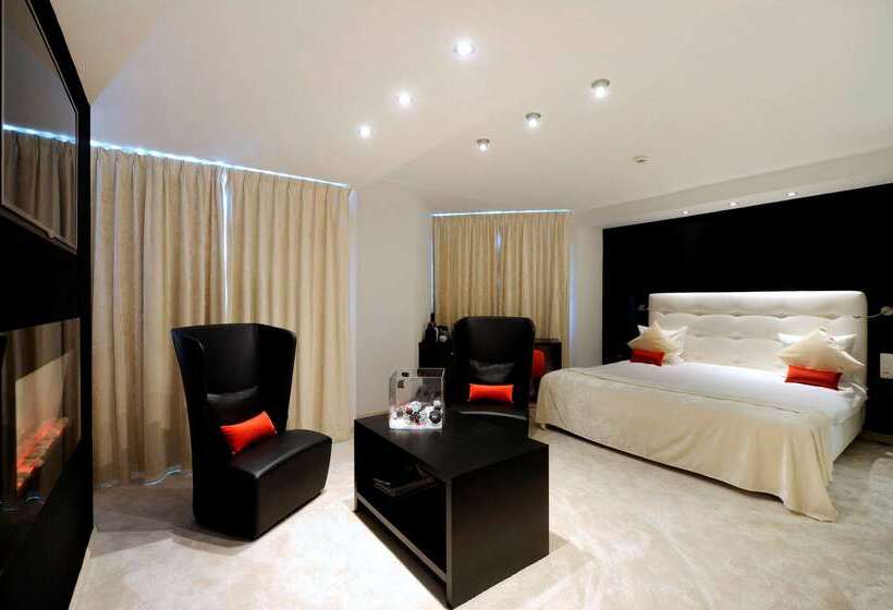 هتل Restaurant Van Der Valk Nivelles Sud