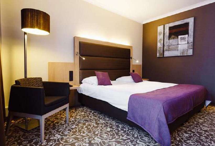 هتل Restaurant Van Der Valk Nivelles Sud
