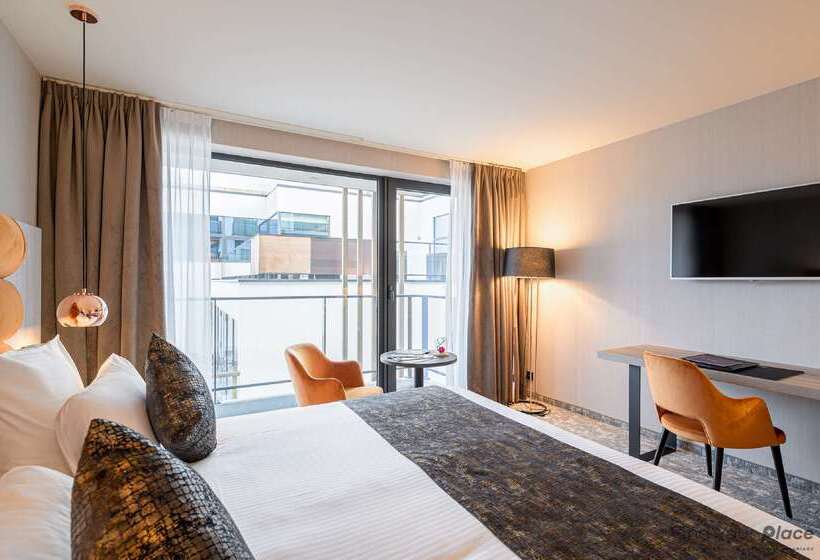 هتل Restaurant Van Der Valk Nivelles Sud
