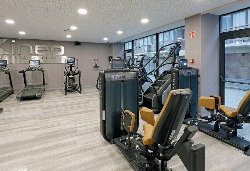 هتل Restaurant Van Der Valk Nivelles Sud