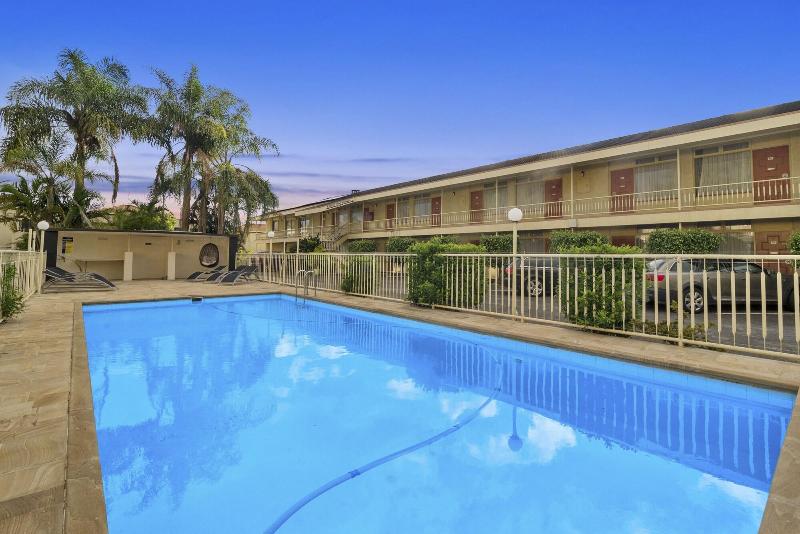 هتل Park Motor Inn