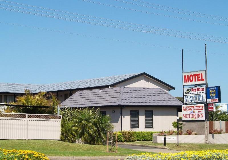 Отель Pigeon House Motor Inn