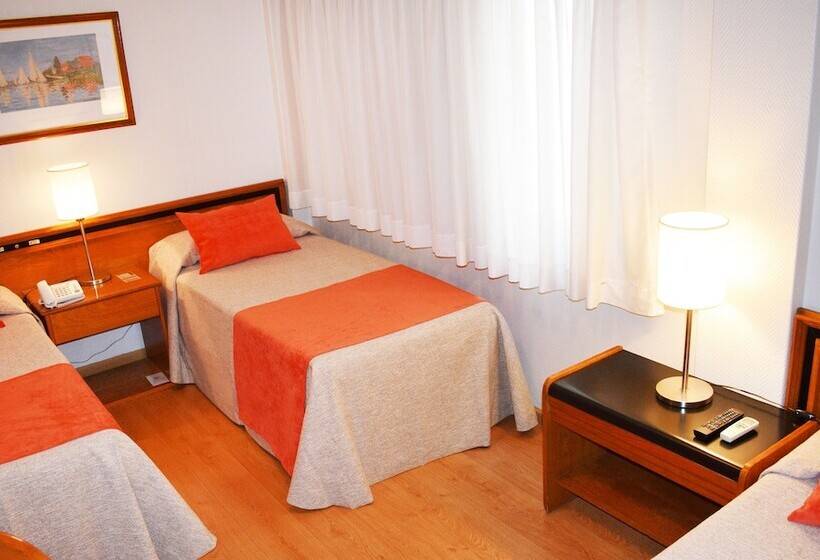 Fotos del hotel Solans Carlton:  7