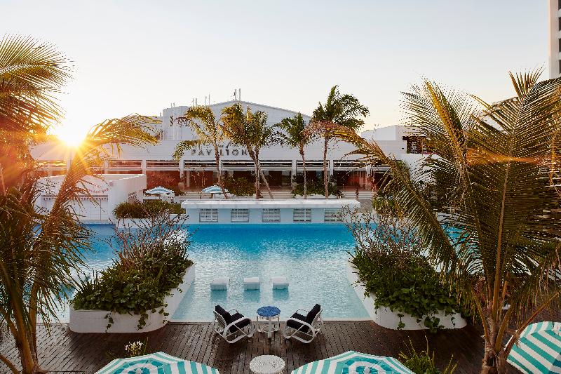 هتل The Ville Resort Casino