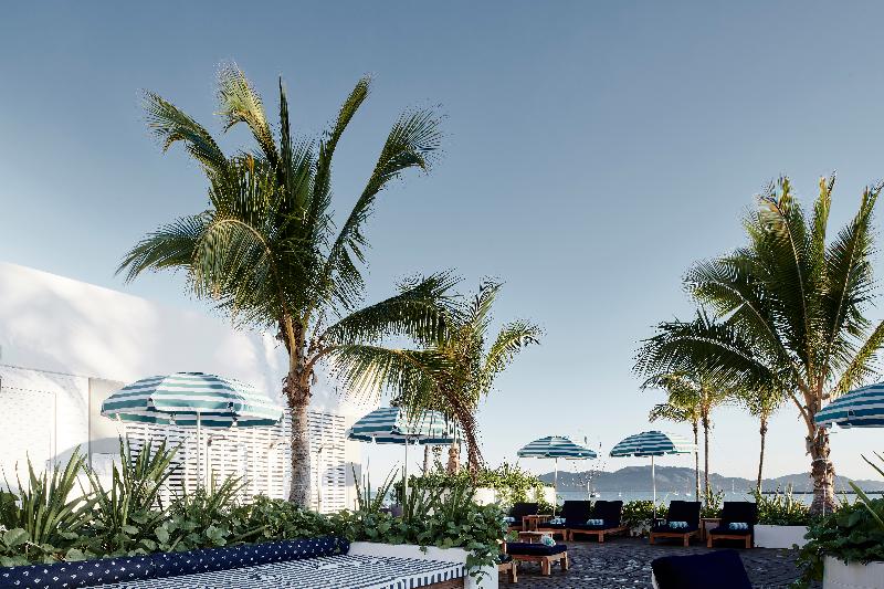 هتل The Ville Resort Casino